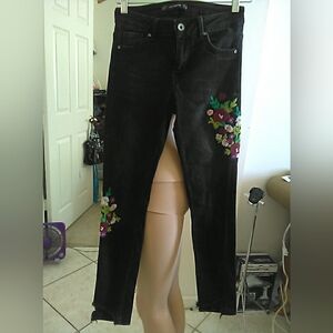 ZARA TRAFALUC Black Jeans W/ Floral Embroidery VERY STRETCHY SKINNY LOW RISE 00
